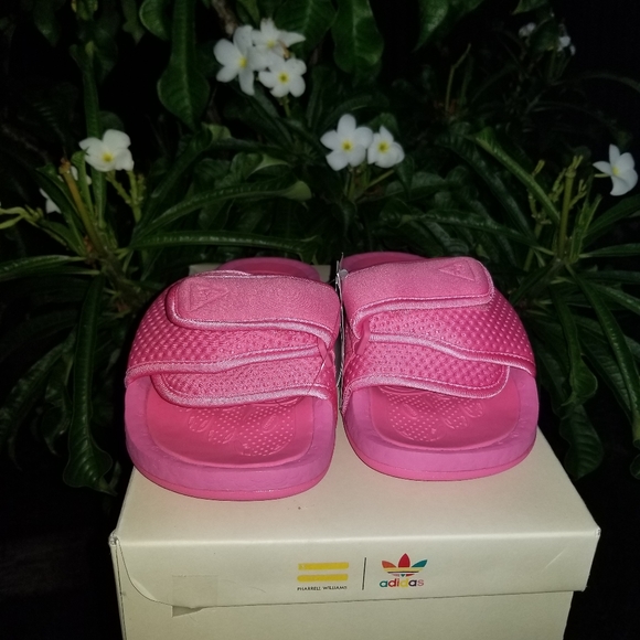 Pharrell slides